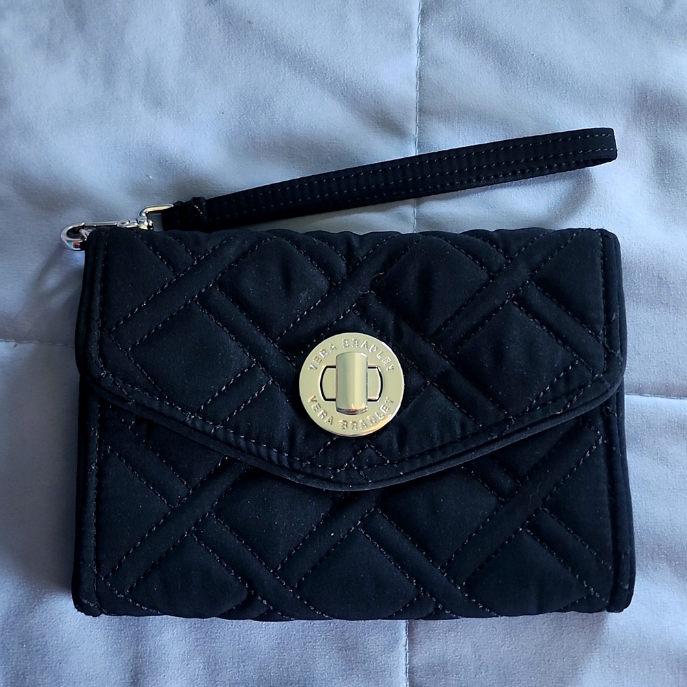 VERA BRADLEY BLACK WRISTLET